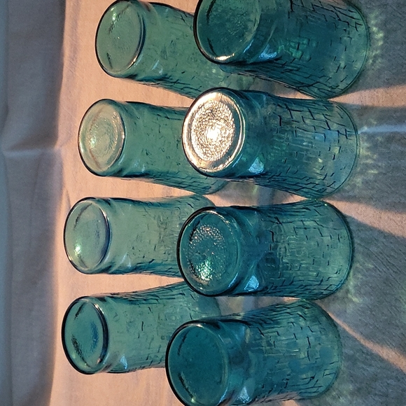 Set 8 Vintage Pagoda cups - Picture 1 of 5